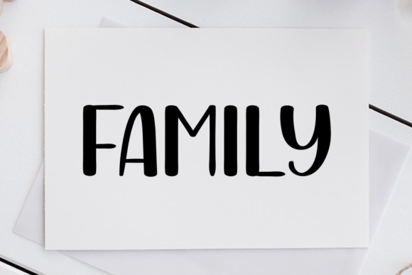 Creative Handmade Font preview 3