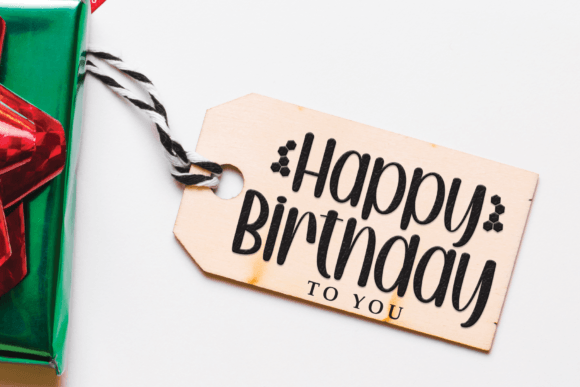 Cute Bee Font preview 8