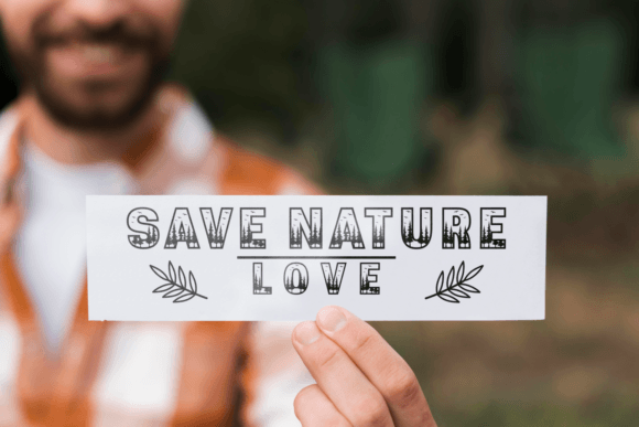 Dark Forest Font preview 4