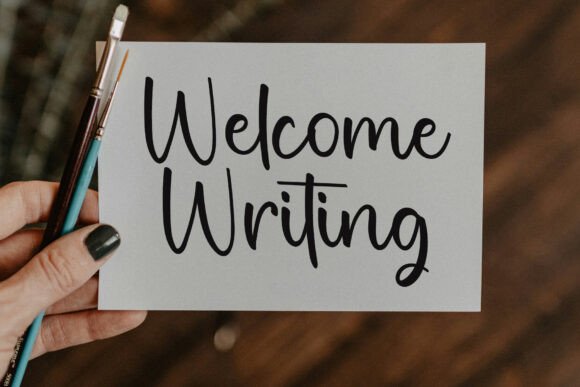 Desire Signature Font preview 3