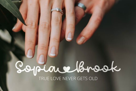 Forever Yours Font preview 7