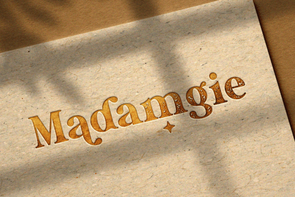 Bright Pearl Font preview 3