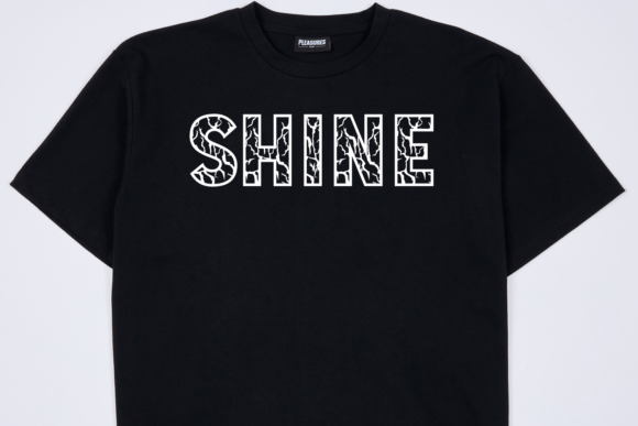 Light Strikes Font preview 4