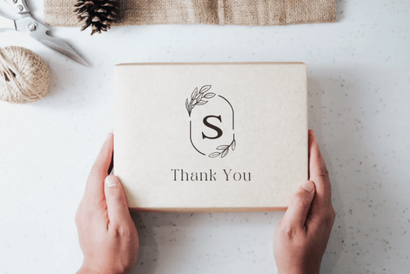 Monday Monogram Font preview 3