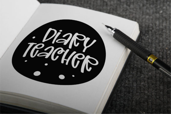 Online School Font preview 3