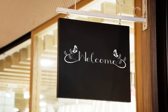 Butterfly Font preview 5