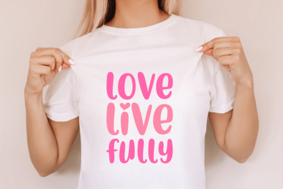 Pink Heart Font preview 2