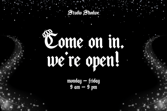 Queen Old English Font preview 4