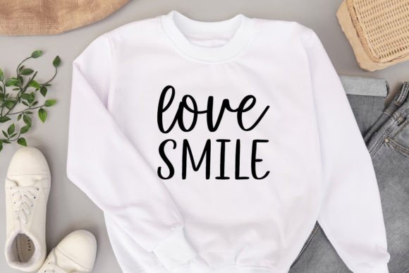 Camila Ashton Font preview 2