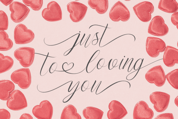 Alice Simon Font preview 3