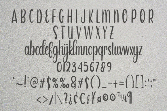 Samantha Upright Font preview 4