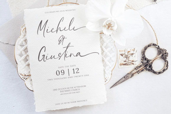 Savannah Signature Font preview 2