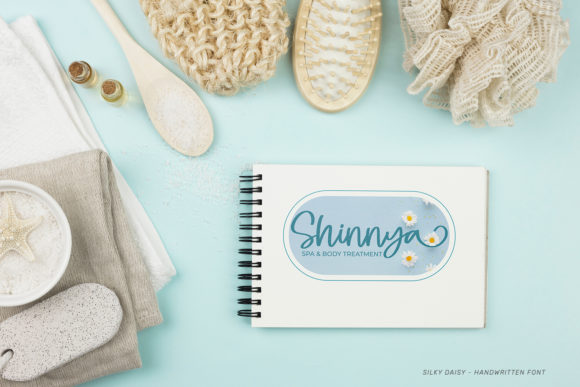 Silky Daisy Font preview 4