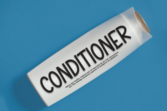 Cartoon Shout Font preview 2