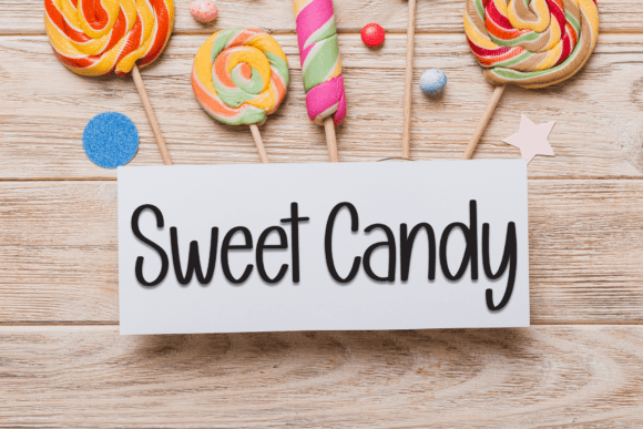 Simple Coloring Font preview 4