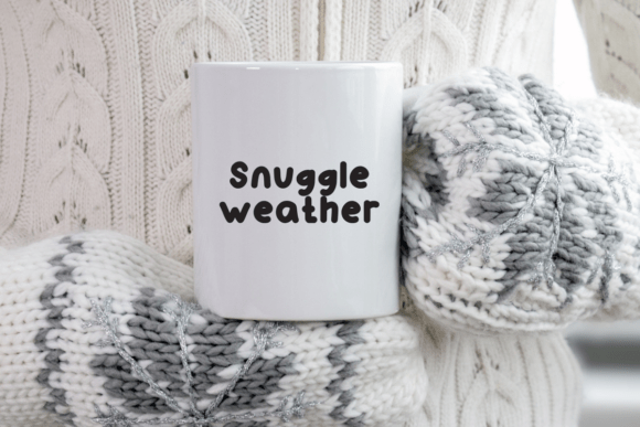Snuggle Peep Font preview 4