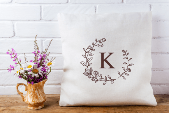Springtime Flowers Font preview 2
