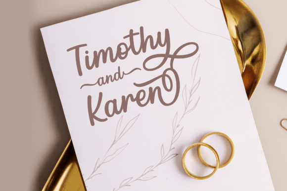 Beautiful Regina Font preview 4