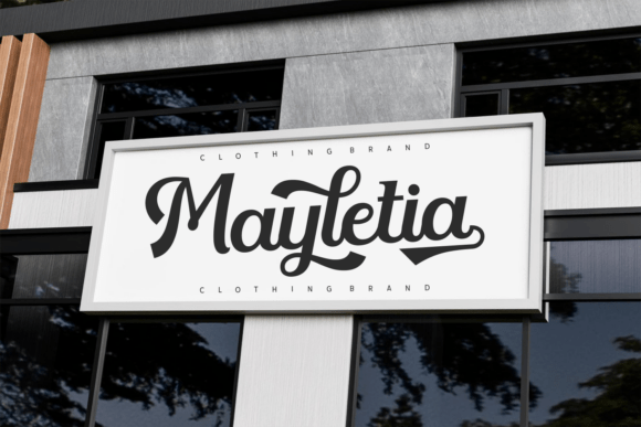 Beyloria Font preview 4