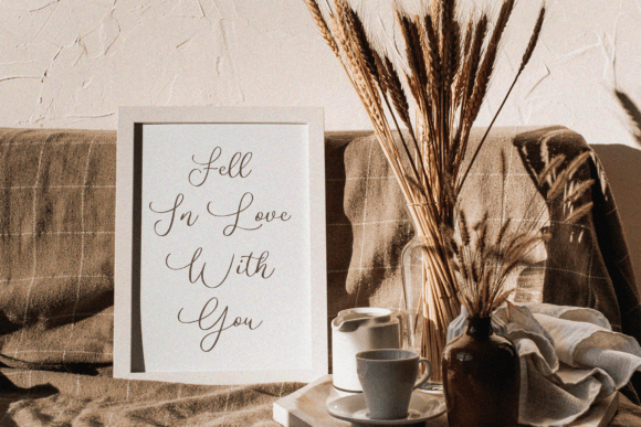 Cherylitta Font preview 3